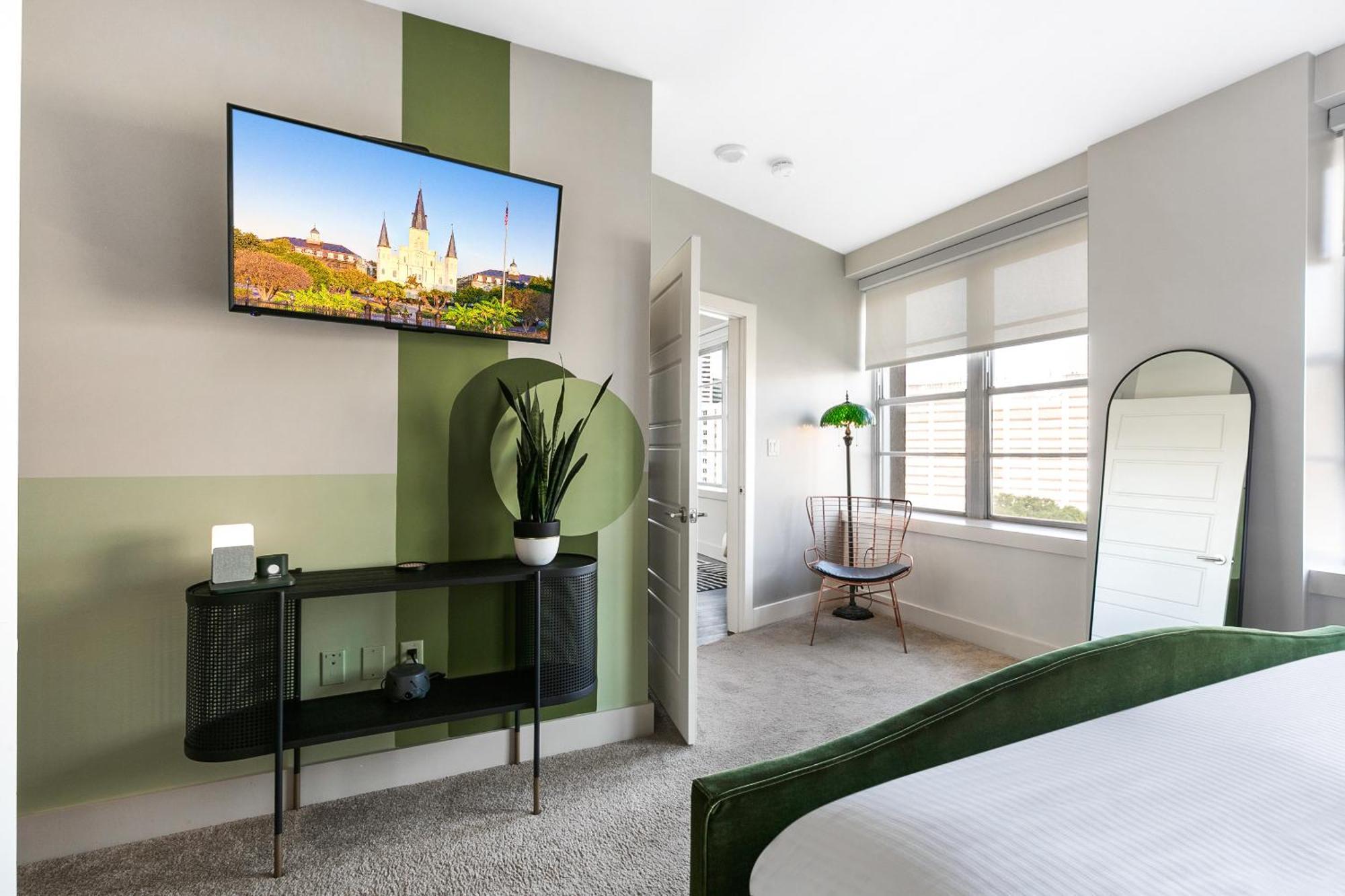 Luxury 2-Bedroom Condo Steps Away From The French Quarter New Orleans Eksteriør billede